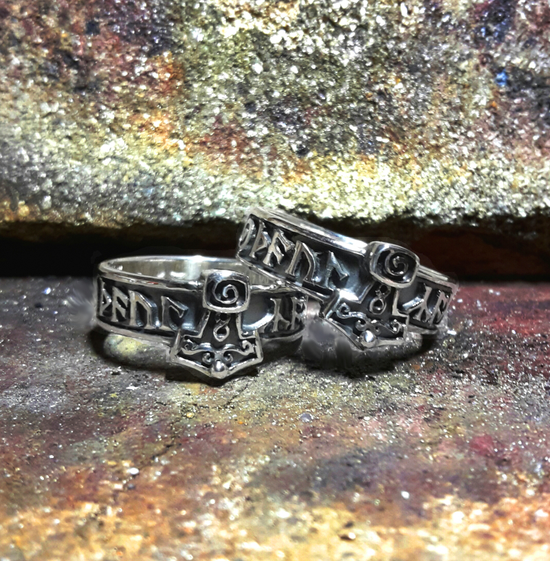 eheringe-thorshammer-silber-runen