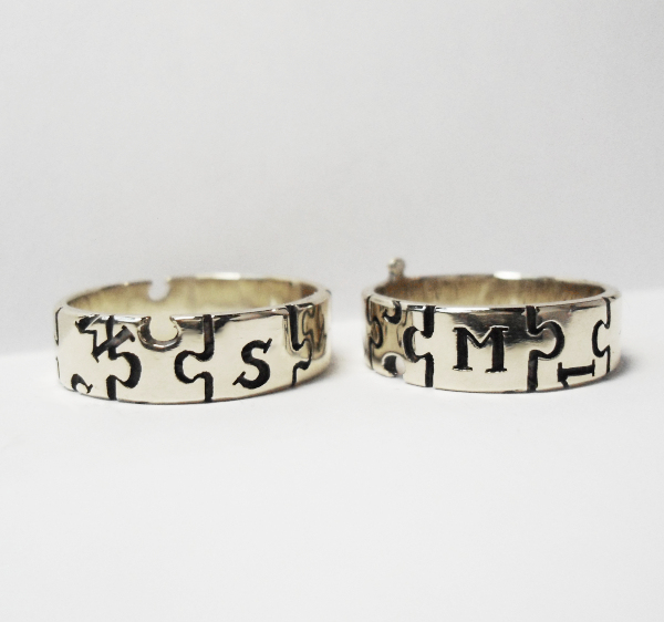 eheringe-puzzle-initialen-silber-buchstaben.jpg