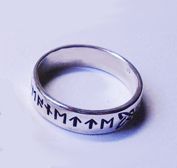 ring-runen-2-waehlbar-silber.jpg