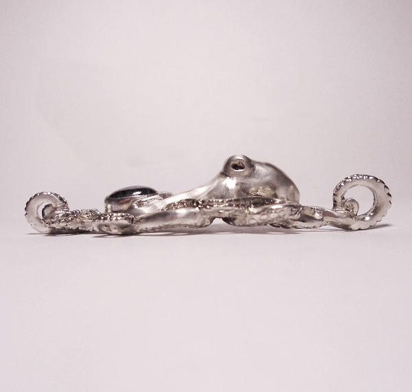 silber-oktopus-ketten-anhaenger-mondstein.jpg